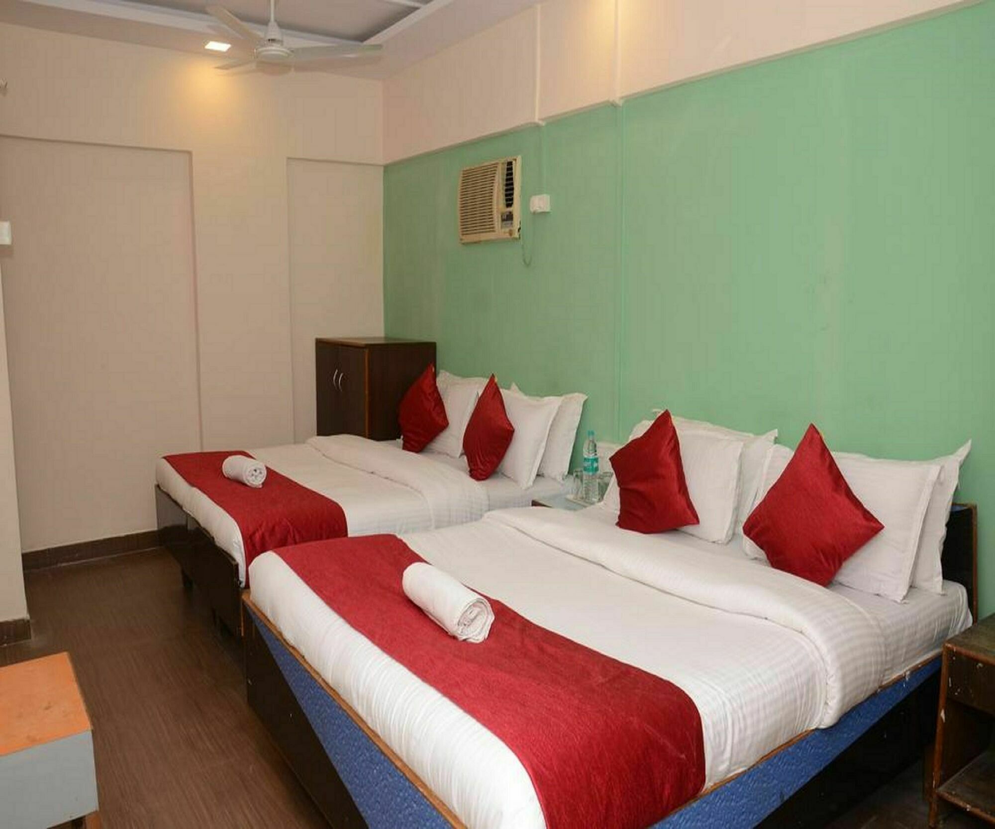 Anil Guest House Bombaim Exterior foto